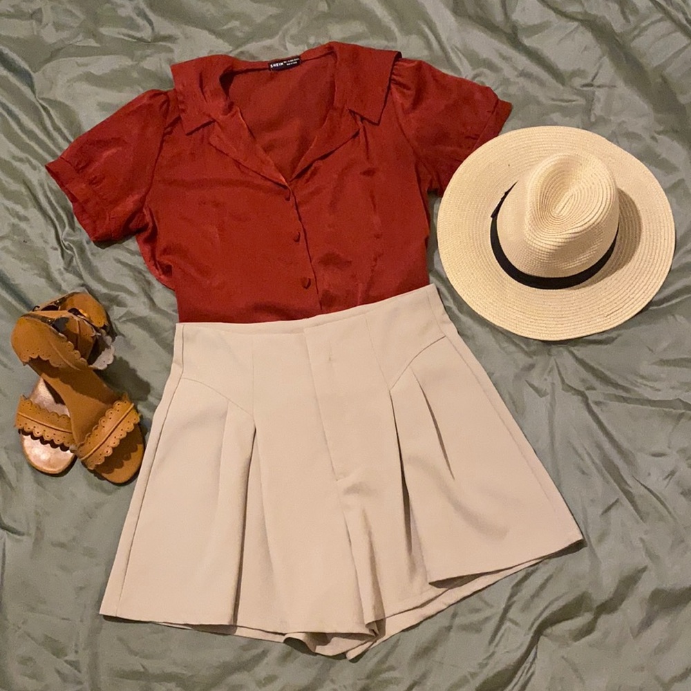 Pleated Khaki Shorts